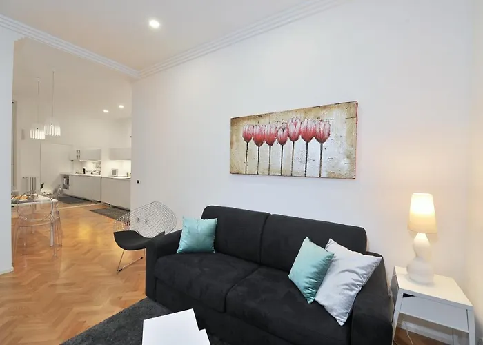 Crispi Modern Flat In The Historic Center *