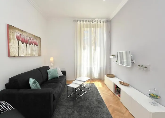 Apartment Crispi Modern Flat In The Historic Center Rom